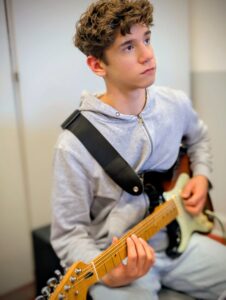 PXL_20251007_141533597.PORTRAIT~2